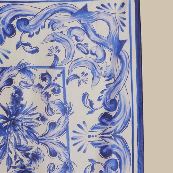 Farm Rio Off-White Garden Tiles Scarf main image 4